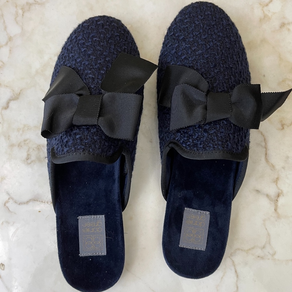 DANIEL GREEN HOME SLEEPERS